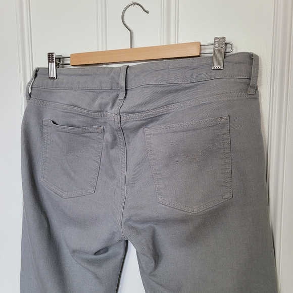 Gap 1969 Cropped Light Grey Denim Jeans - Picture 6 of 9